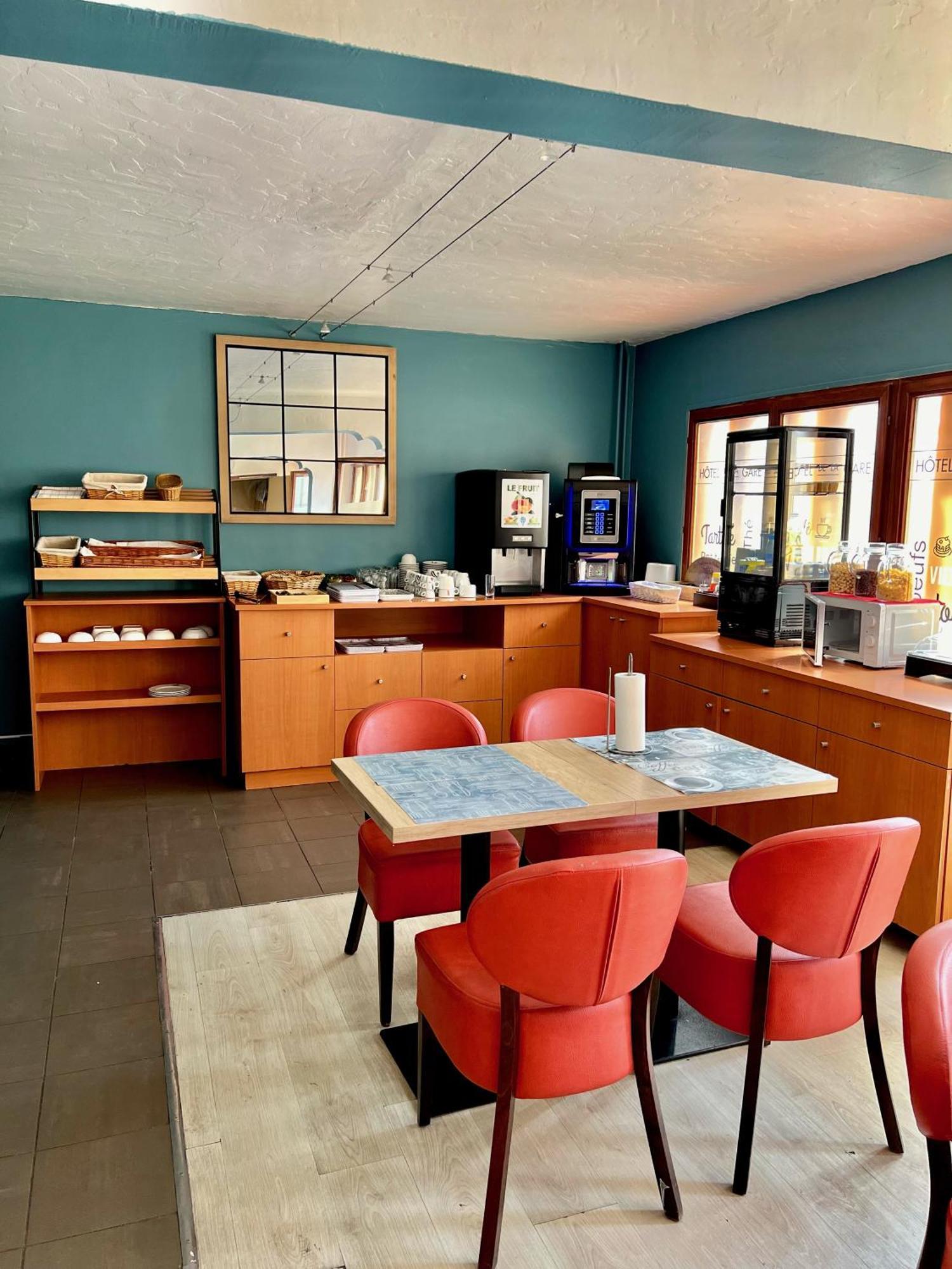 Hotel De La Gare Aix-les-Bains