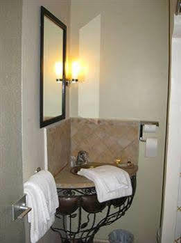 De La Gare Hotel